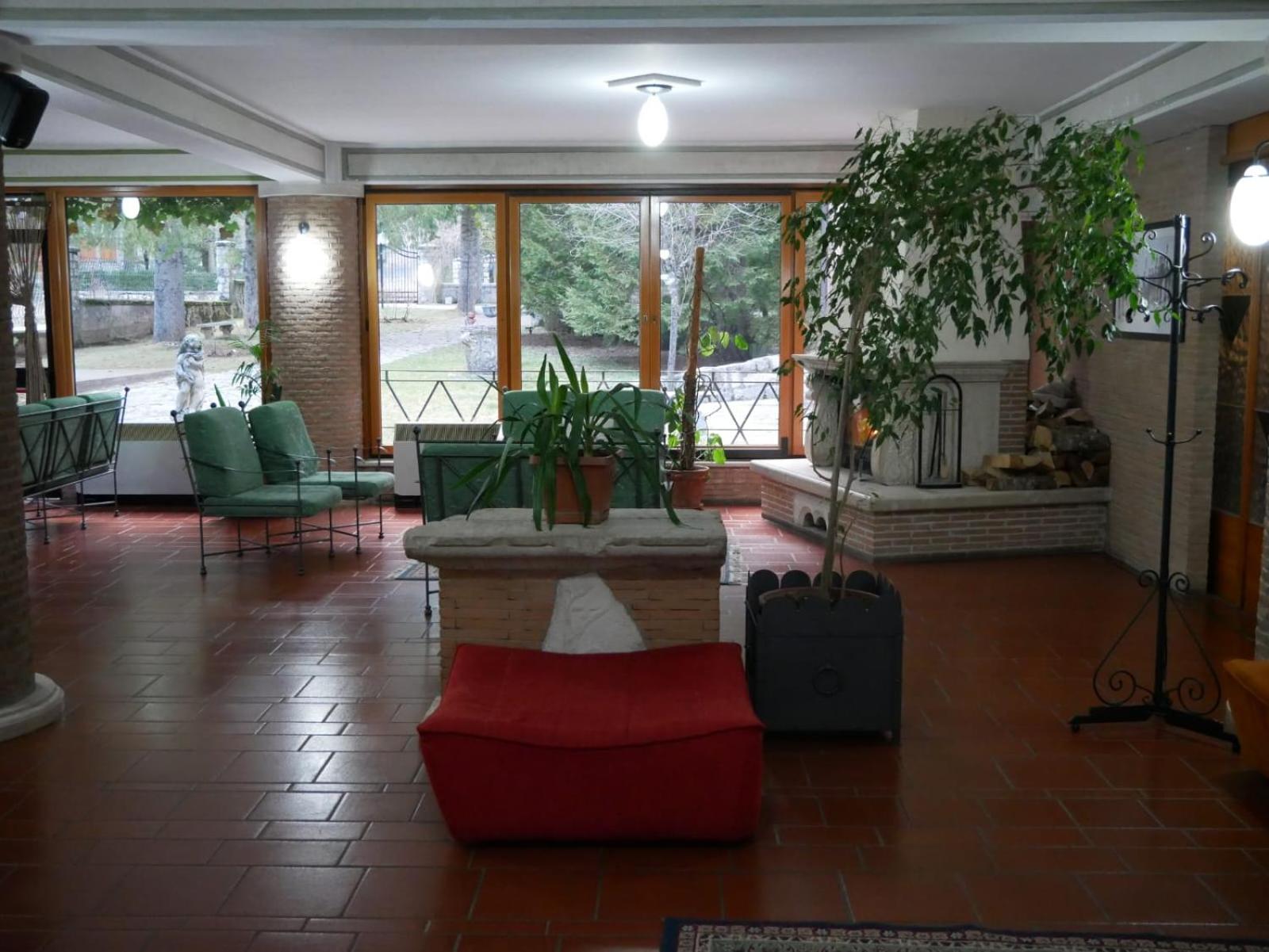 Lh Albergo Il Picchio ペスカッセーロリ エクステリア 写真