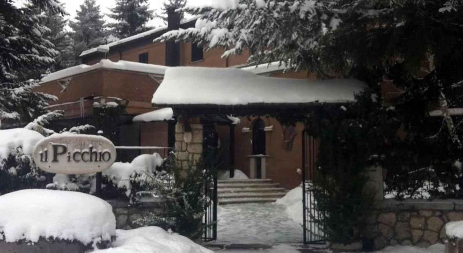 Lh Albergo Il Picchio ペスカッセーロリ エクステリア 写真