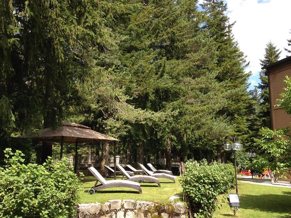 Lh Albergo Il Picchio ペスカッセーロリ エクステリア 写真
